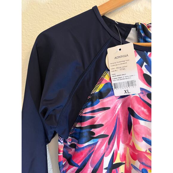 NEW | AONIHUA Swimsuit Bodysuit Long Sleeve Shorts Surf Resort NWT | XL - Picture 4 of 6